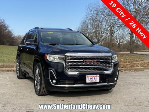 Used 2022 GMC Acadia Denali w/ GMC Pro Grade Package image 9
