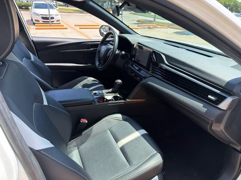 Used 2025 Toyota Camry SE FWD image 48
