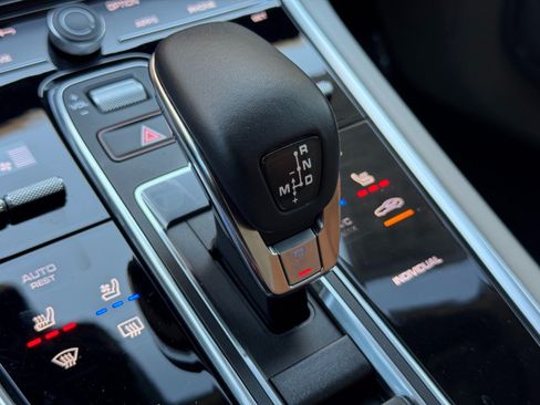 Used 2023 Porsche Panamera Platinum Edition RWD image 35