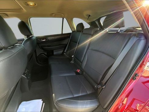 Used 2016 Subaru Outback 2.5i Limited AWD/4WD image 20