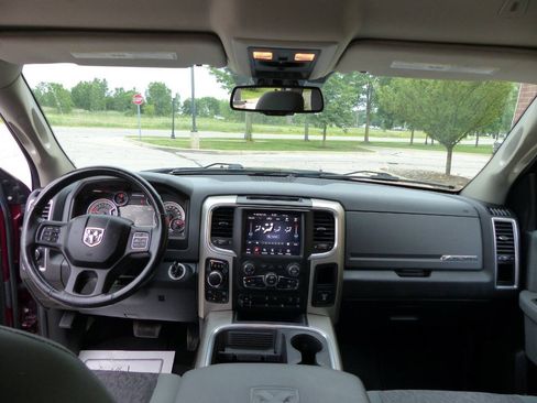 Used 2018 RAM 1500 Big Horn AWD/4WD image 42