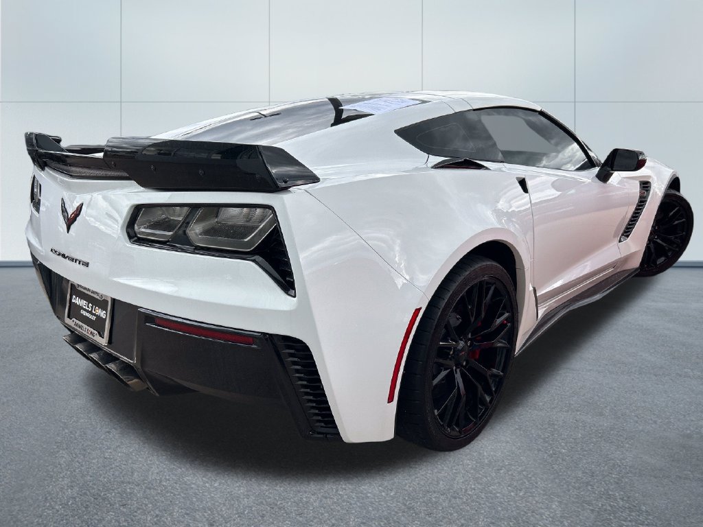 Used 2016 Chevrolet Corvette Z06 w/ 2LZ Preferred Equipment Group RWD image 30