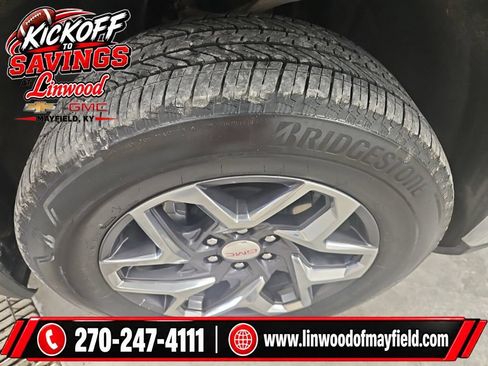 Used 2023 GMC Sierra 1500 SLT w/ SLT Premium Package AWD/4WD image 9