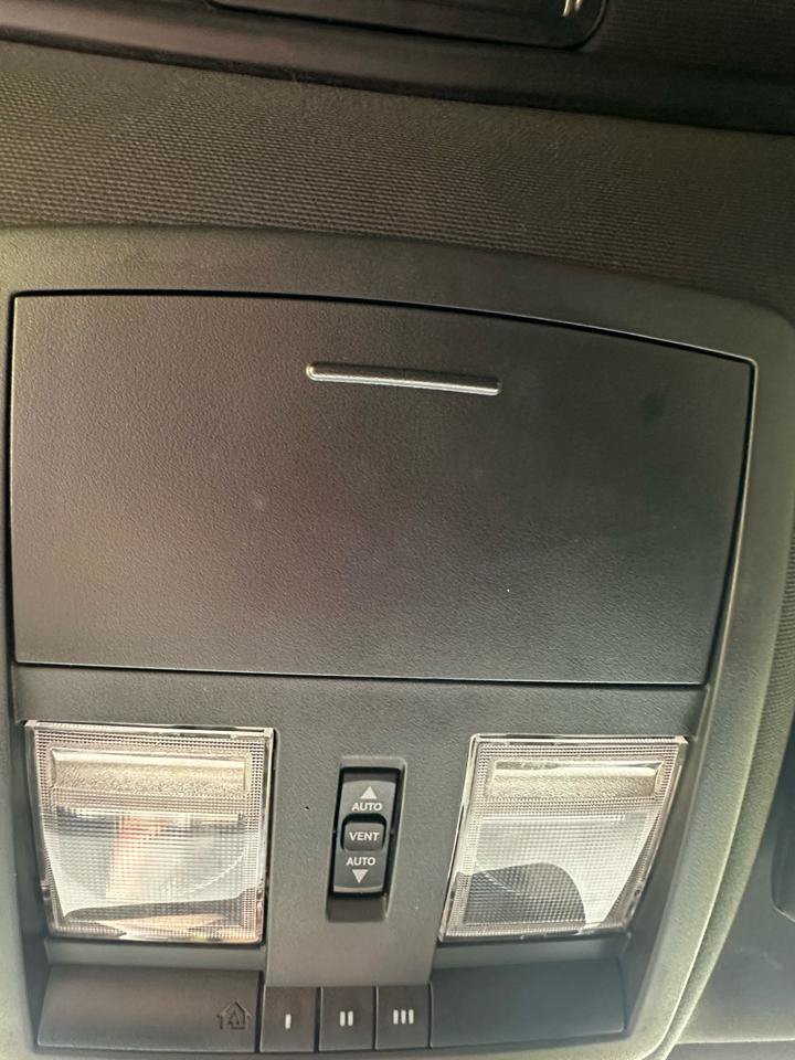 Used 2022 Dodge Challenger R/T w/ Plus Package RWD image 31