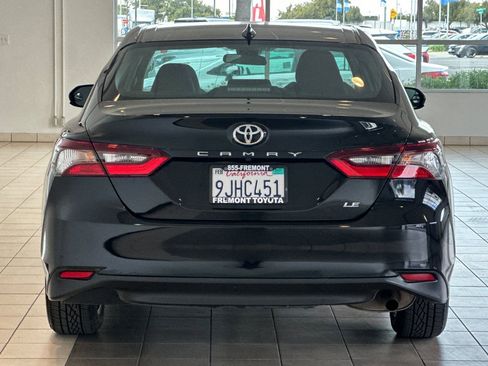Certified 2022 Toyota Camry LE FWD image 5