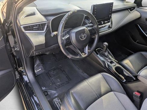 Used 2019 Toyota Corolla XSE image 9