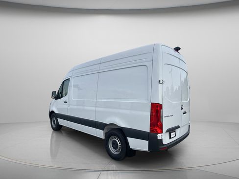 Certified 2025 Mercedes-Benz Sprinter 2500 image 3