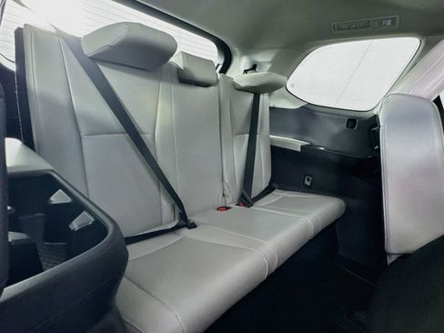 New 2026 Toyota Grand Highlander FWD image 25