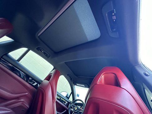 Used 2017 Porsche Panamera 4S AWD/4WD image 17