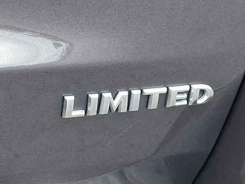 Used 2018 Jeep Grand Cherokee Limited w/ Trailer Tow Group IV AWD/4WD image 30