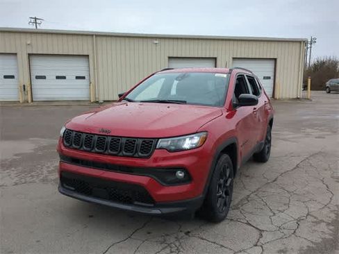 New 2026 Jeep Compass Latitude image 11