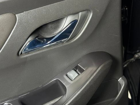 Used 2020 Chevrolet Traverse LT w/ LPO, Cargo Package FWD image 19