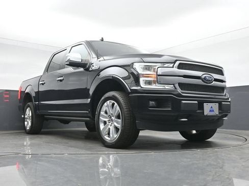 Used 2018 Ford F150 Platinum w/ Equipment Group 701A Luxury AWD/4WD image 32