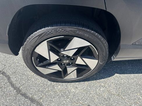 Used 2024 Hyundai Kona Limited AWD/4WD image 11