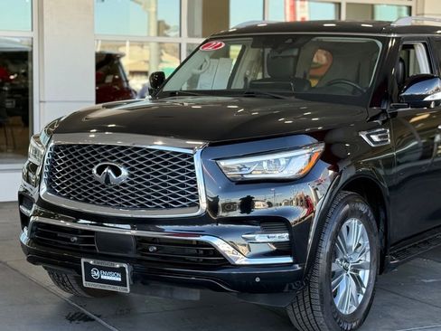 Used 2022 INFINITI QX80 Luxe RWD image 3