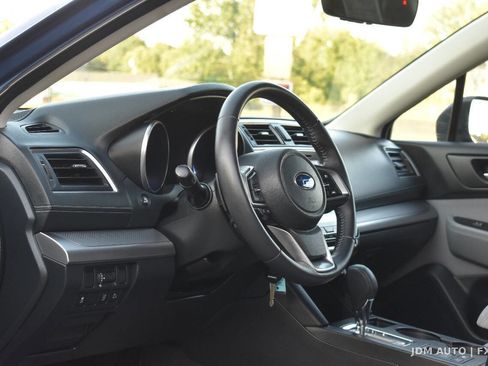 Used 2019 Subaru Outback 2.5i Premium AWD/4WD image 18