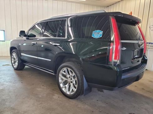 Used 2016 Cadillac Escalade Premium AWD/4WD image 4