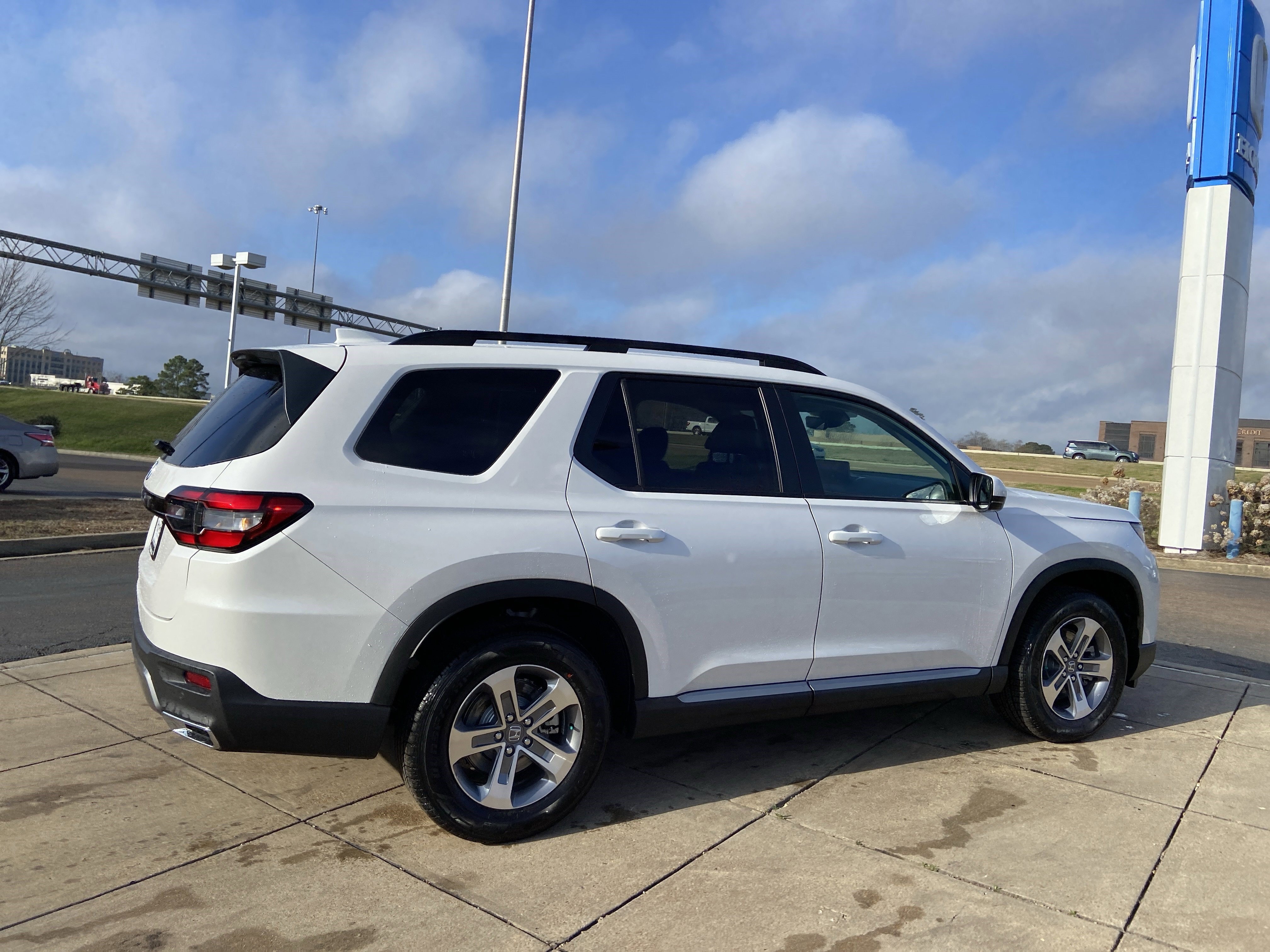 New 2026 Honda Pilot EX-L image 11