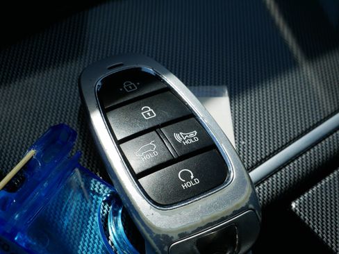 Certified 2023 Hyundai Santa Fe SEL image 33