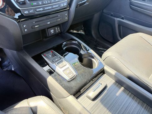 Used 2018 Honda Pilot Elite image 13