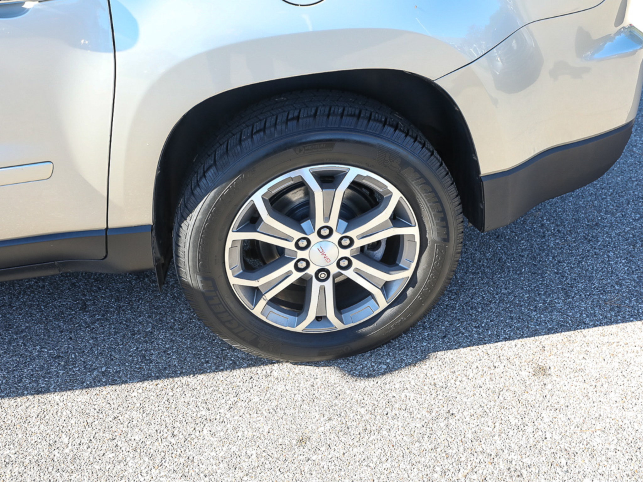 Used 2014 GMC Acadia SLT FWD image 3