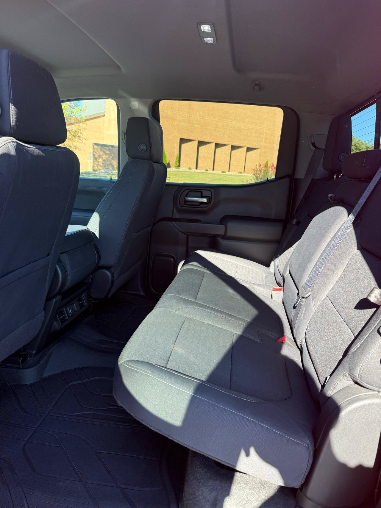 Used 2020 Chevrolet Silverado 1500 LT w/ All-Star Edition AWD/4WD image 15