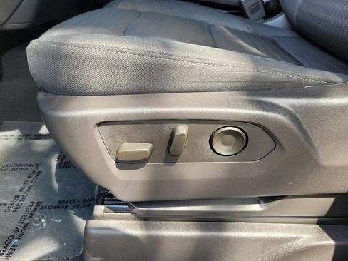 Used 2024 Chevrolet Silverado 1500 Custom w/ Turbomax Blackout Package image 11