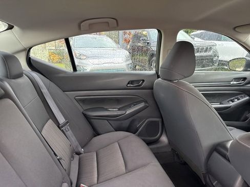 Used 2024 Nissan Altima 2.5 SV image 15