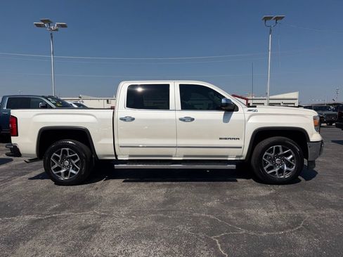 Used 2015 GMC Sierra 1500 SLT w/ SLT Crew Cab Value Package AWD/4WD image 3