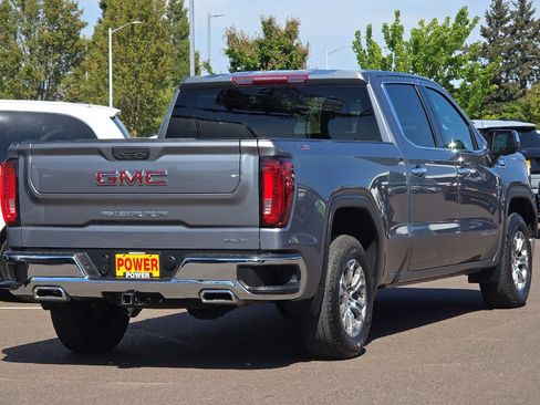 Used 2021 GMC Sierra 1500 SLT w/ X31 Off-Road Package AWD/4WD image 4