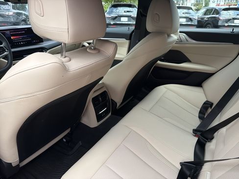 Certified 2025 BMW i4 eDrive40 w/ M Sport Package RWD image 19