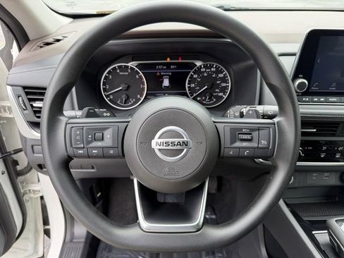 Used 2021 Nissan Rogue S FWD image 14