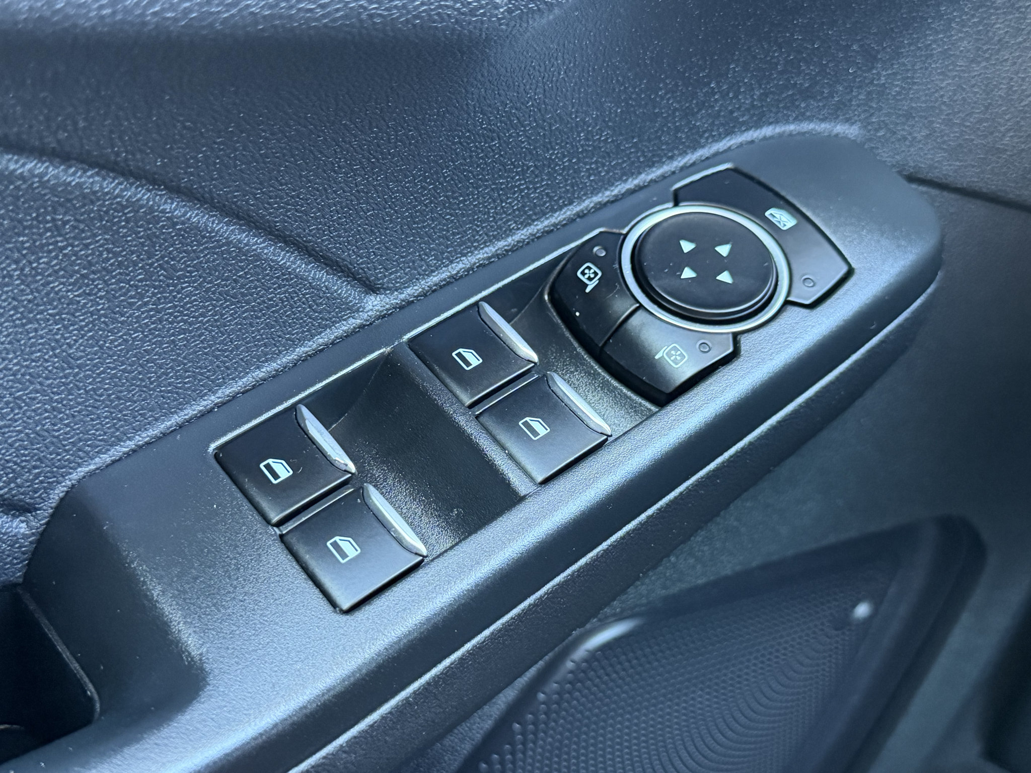 Used 2023 Ford Escape Platinum FWD image 21