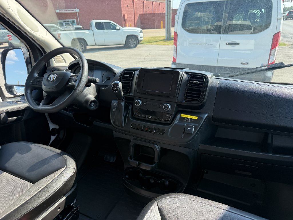 Used 2024 RAM ProMaster 2500 w/ Convenience Group FWD image 18