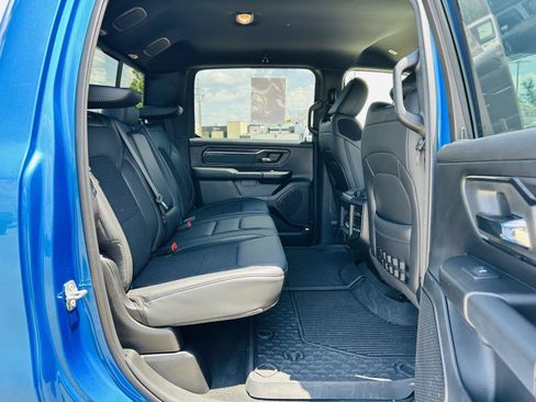 Used 2023 RAM 1500 Big Horn AWD/4WD image 28