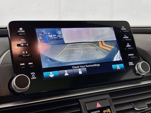 Used 2020 Honda Accord EX image 28