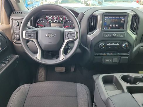 Used 2022 Chevrolet Silverado 1500 Custom Trail Boss w/ Safety Confidence Package AWD/4WD image 12