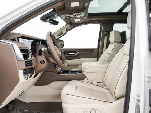 Used 2025 GMC Yukon Denali w/ Denali Reserve Package AWD/4WD image 25