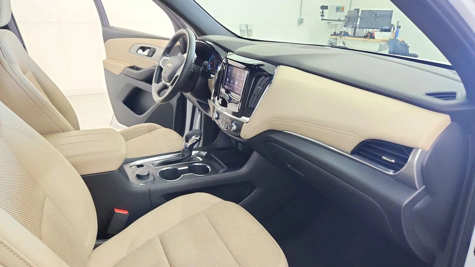 Used 2023 Chevrolet Traverse LS w/ Safety Package AWD/4WD image 37