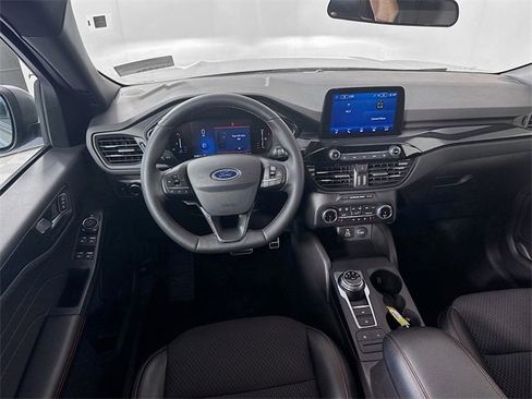 Used 2024 Ford Escape ST-Line image 19