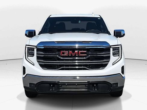 Used 2025 GMC Sierra 1500 SLT image 11