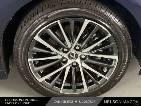Used 2024 Lexus ES 350 w/ Premium Package FWD image 15
