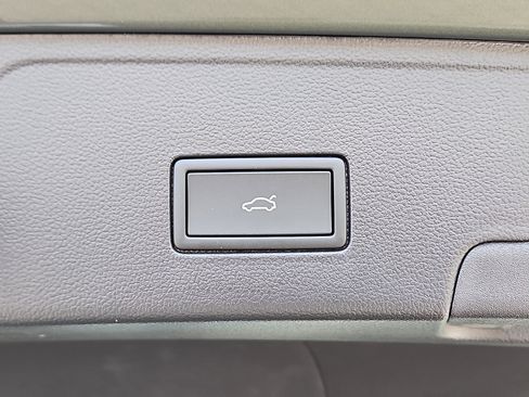 New 2026 Volkswagen Atlas Cross Sport SE image 8