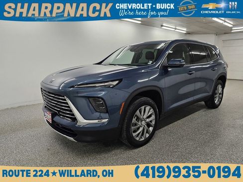 Used 2025 Buick Enclave Preferred image 1