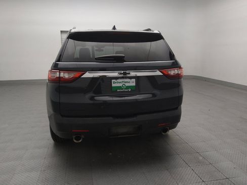 Used 2021 Chevrolet Traverse LT FWD image 6