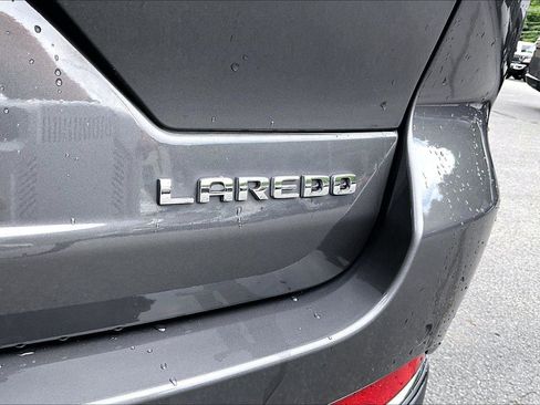 Certified 2024 Jeep Grand Cherokee Laredo X w/ Trailer Tow Package AWD/4WD image 8