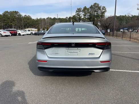 Used 2024 Honda Accord Sport image 6