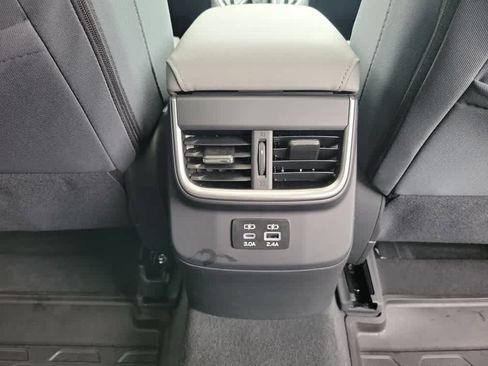 Used 2025 Subaru Outback Premium w/ Popular Package #1 AWD/4WD image 29