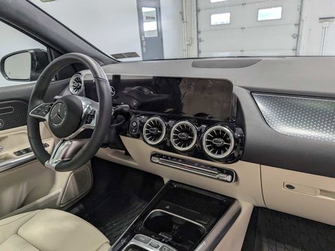 Certified 2026 Mercedes-Benz GLA 250 4MATIC image 39