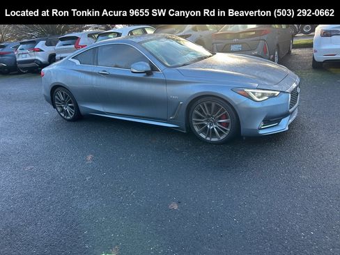 Used 2017 INFINITI Q60 Red Sport 400 image 3